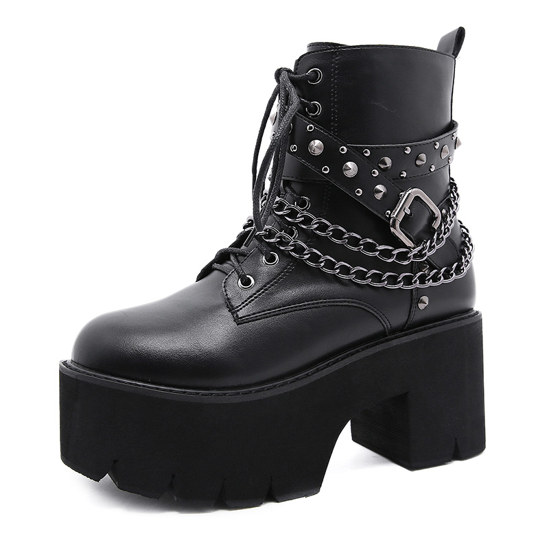 Chaussure femme gothique noire en cuir avec plateforme épaisse, chaînes argentées et boucles décoratives, modèle Rebelstrike