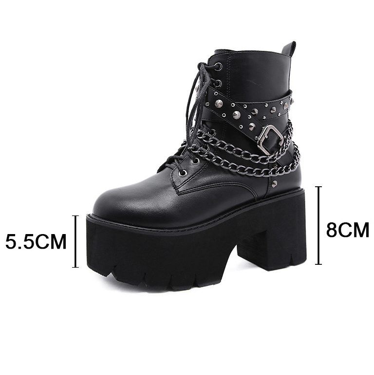 Chaussure femme gothique à pointes courtes noire en simili cuir avec plateforme épaisse 8 cm et talon 5,5 cm, ornée de chaînes métalliques et clous argentés, modèle Rebelstrike