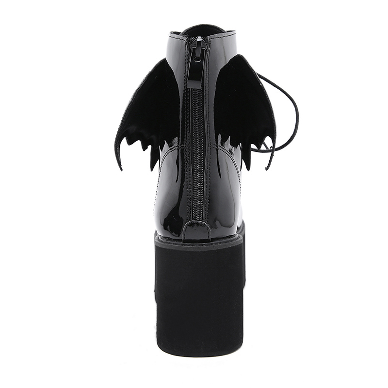 Chaussure gothique compensée Shadowbat noire vue de dos avec ailes de chauve-souris en simili cuir verni et fermeture éclair centrale