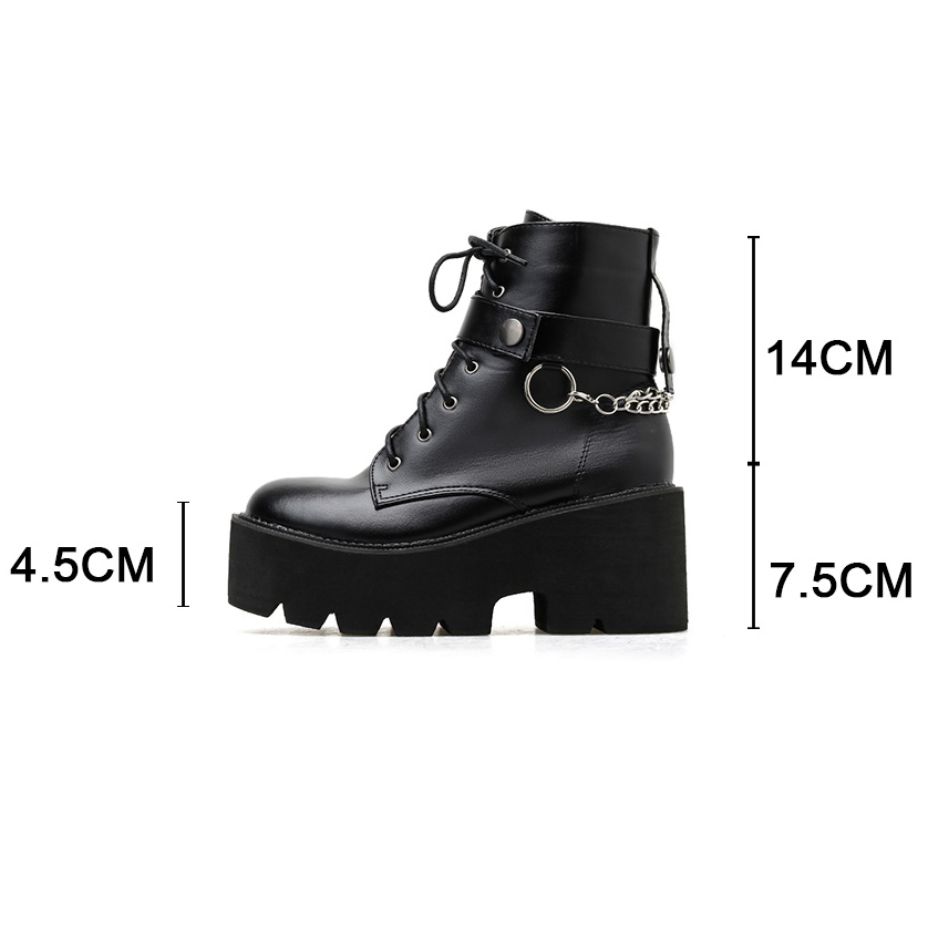 Chaussure gothique végan GothStep noire avec plateforme épaisse, lacets, boucle et chaîne décorative, vue de profil gauche