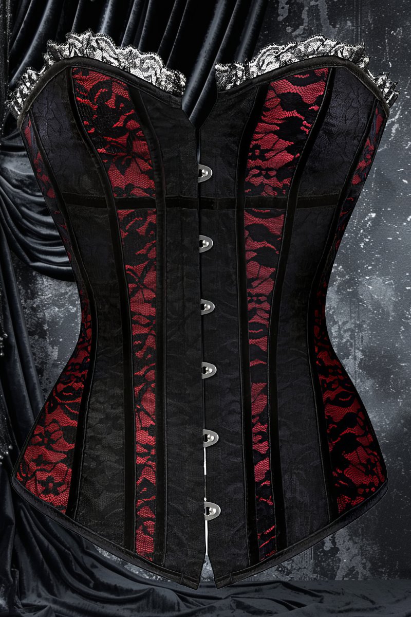 Corset gothique Emberia en dentelle noire et rouge avec motifs floraux, fermeture à agrafes métalliques, style victorien et gothique chic