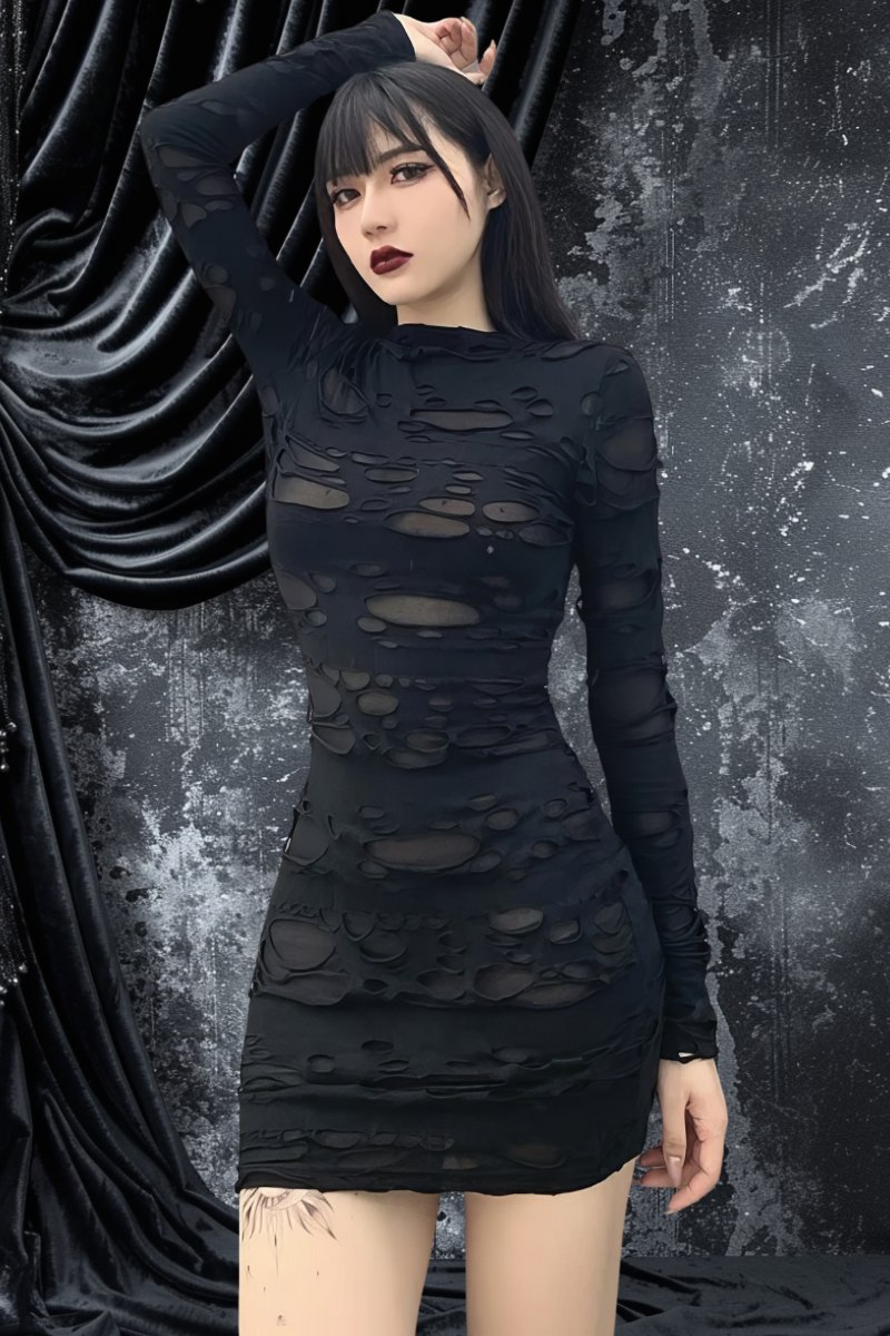 Robe courte gothique ShadowSeeker noire en tissu ajouré avec motifs déchirés, manches longues et coupe ajustée