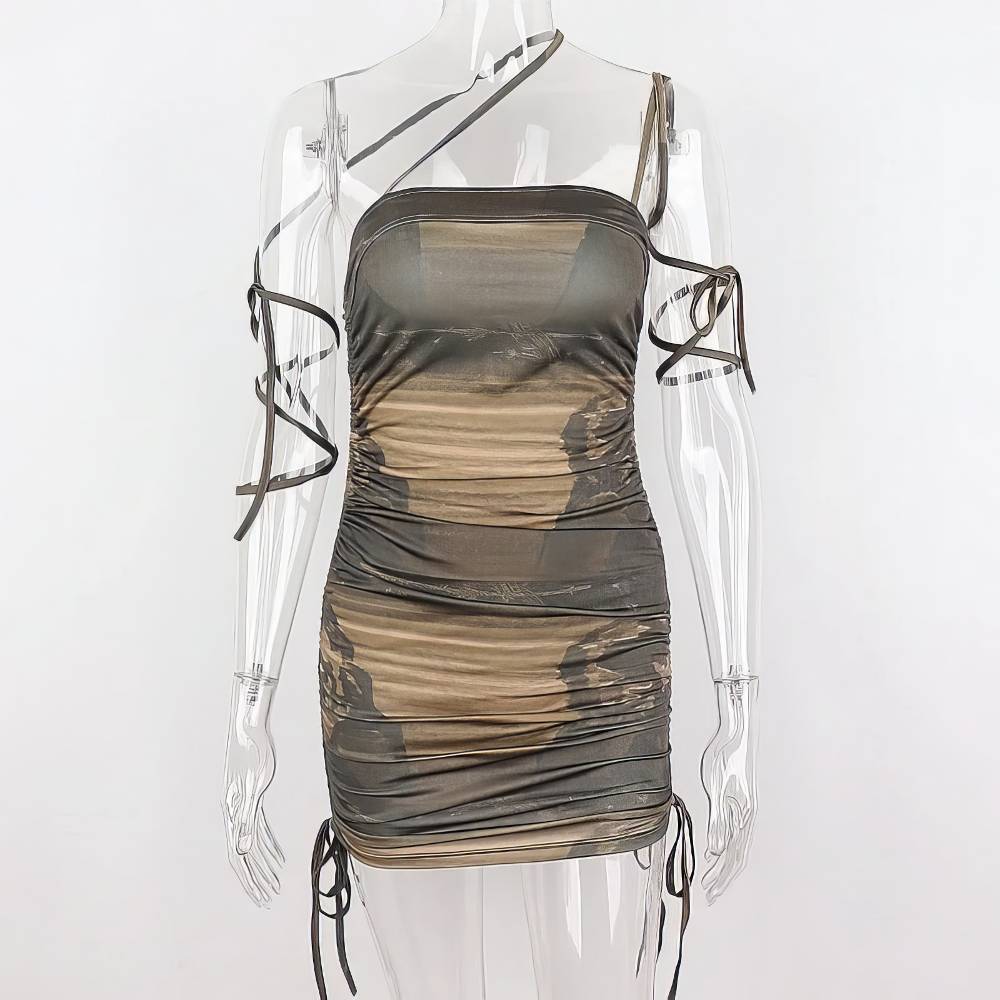 Robe gothique fille CyberCascade noire et beige en tissu transparent avec motifs abstraits, coupe courte ajustée avec bretelles fines et liens décoratifs sur les bras et côtés