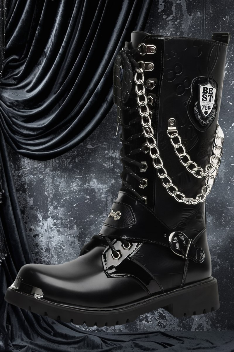 Bottes gothiques homme noires en cuir avec chaînes métalliques et écusson décoratif Powertrust, style punk gothique