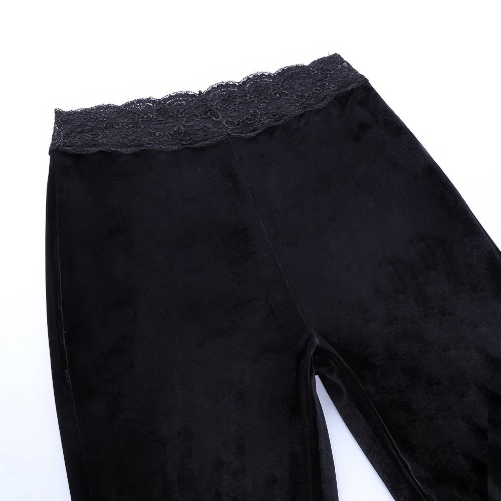 Pantalon gothique femme évasé Cyberscream en velours noir avec taille en dentelle noire