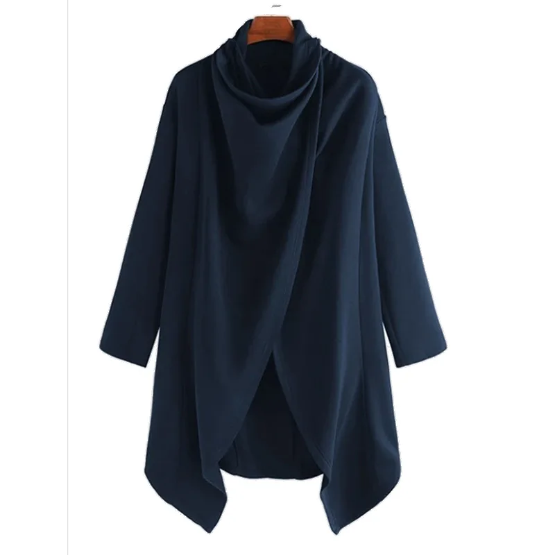 Manteau cape gothique homme noir en tissu fluide avec col châle et coupe asymétrique